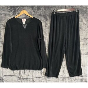 Quaker Factory Women's Medium 2 Piece Terry Set Black Rhinestone Top & Capri